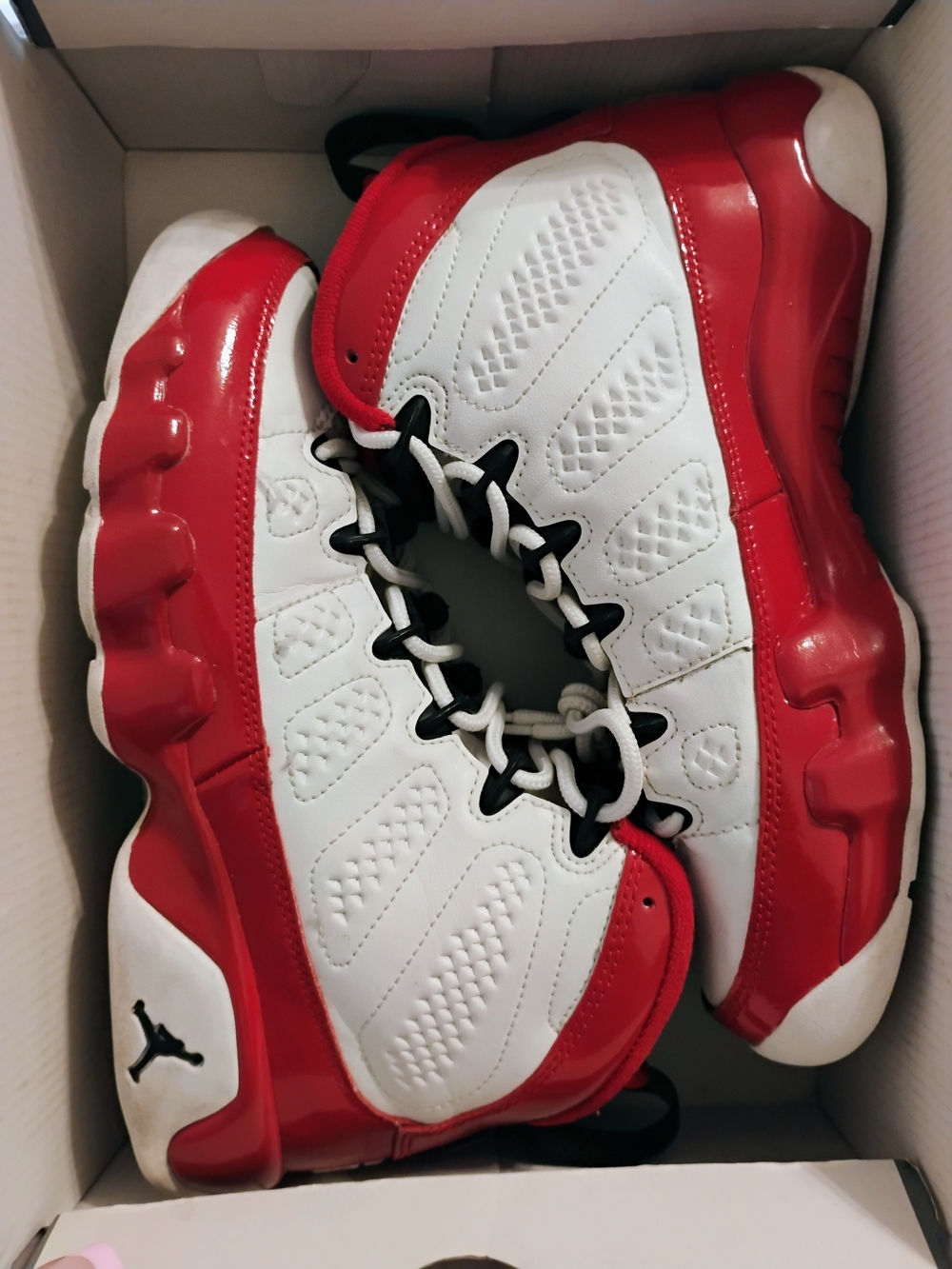 Jordan 9 Retro Kids Sneakers - White / Gym Red - Picture 3 of 7